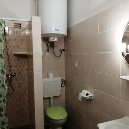 Kek Vandor Vendeghaz 招待所 Redics