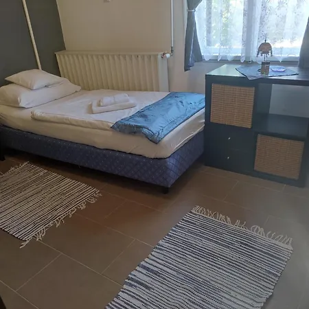 Kek Vandor Vendeghaz *